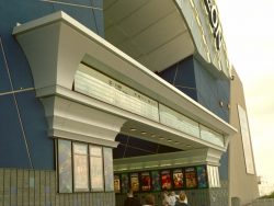 Nov-2000    Cineplex Odeon Entrances -